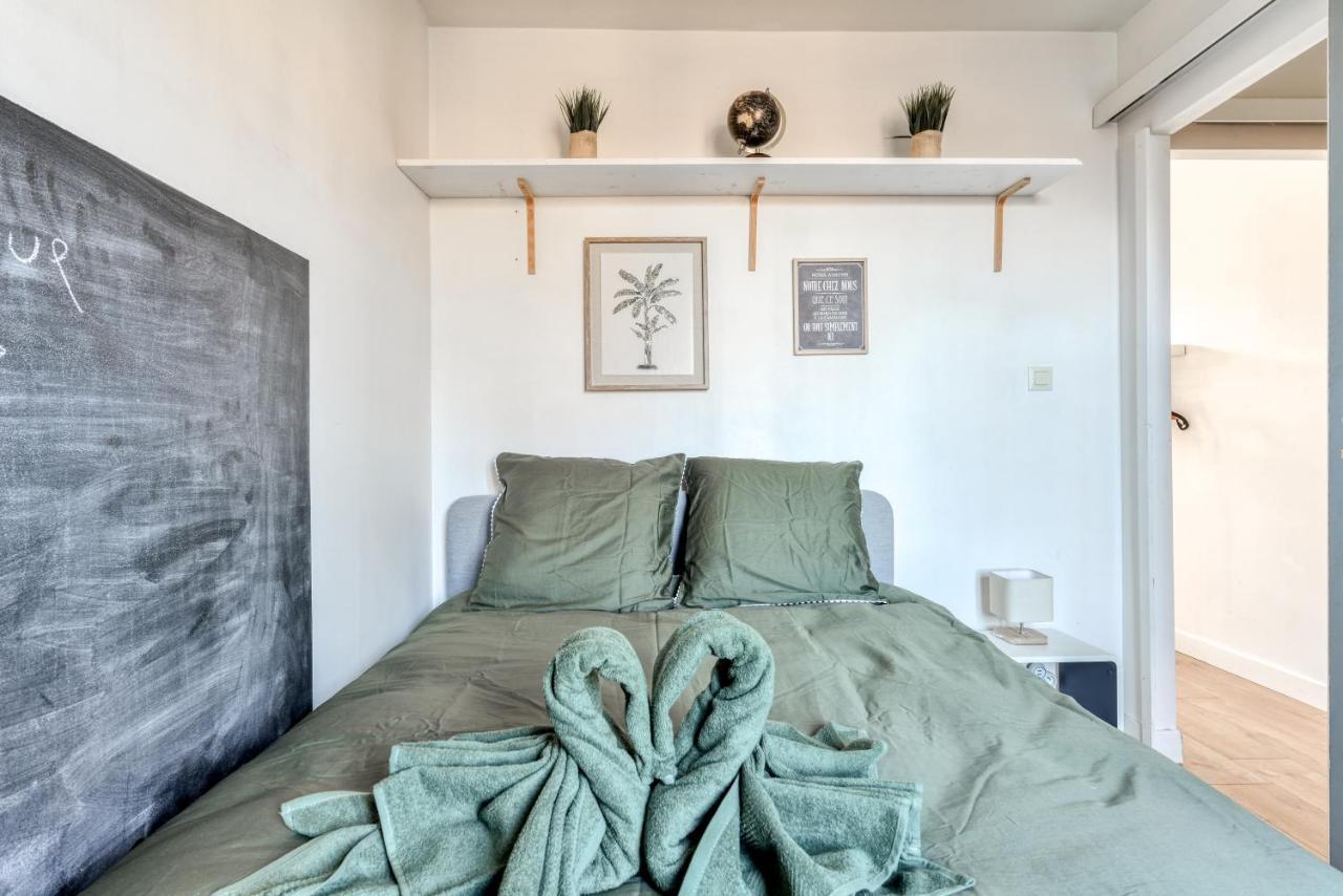 El King - - A Pied - Wifi -netflix * Carcassonne