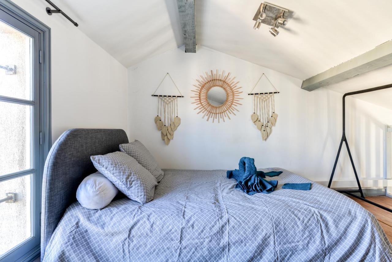 El King - - A Pied - Wifi -netflix * Carcassonne
